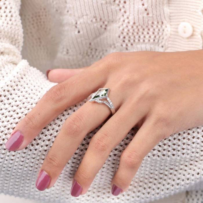 Green Kite Bezel Lab Grown Diamond Ring