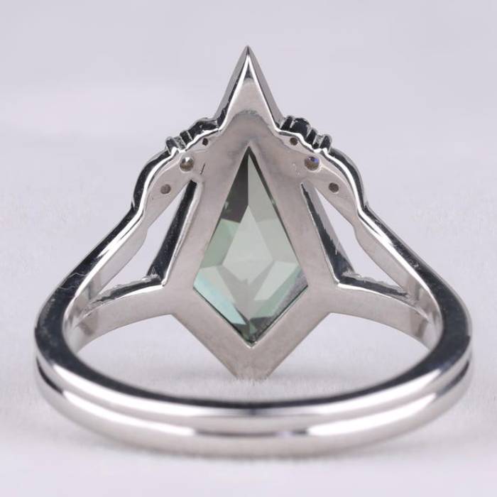 Green Kite Bezel Lab Grown Diamond Ring
