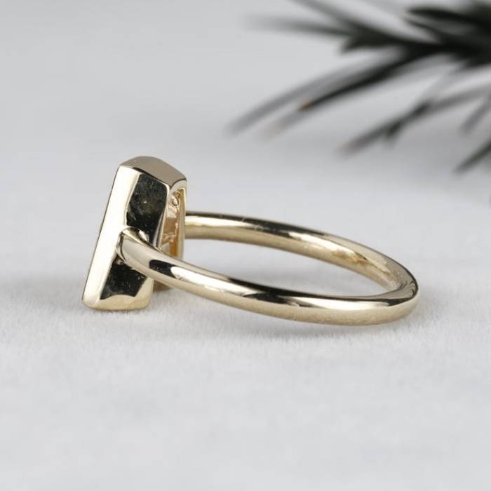 A alphabet ring