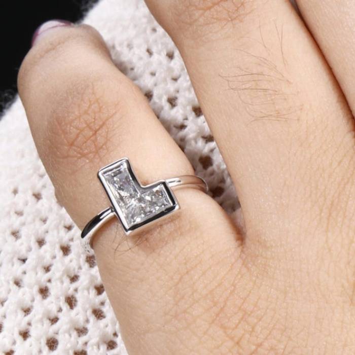 Personalized Initial L Diamond Ring – Custom Letter Jewelry in White Gold