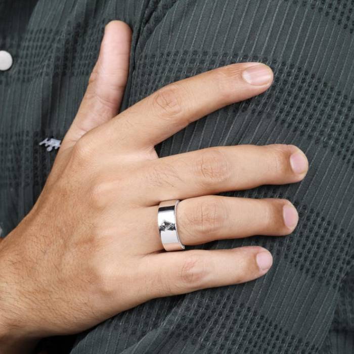 10K White Gold Band Stackable Ring Set