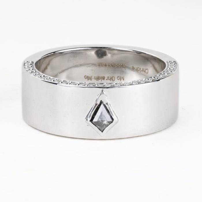 10K Gold Band Salt and Papper Kite Unique Wedding Band for Men or Women