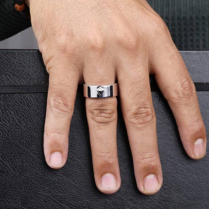 10K Gold Band Salt and Papper Kite Unique Wedding Band for Men or Women