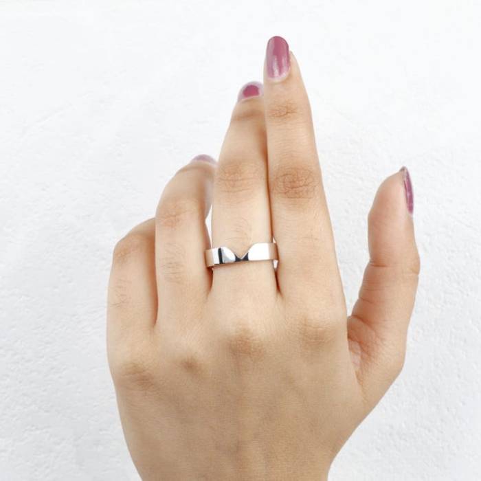 10K White Gold Band Stackable Ring Set