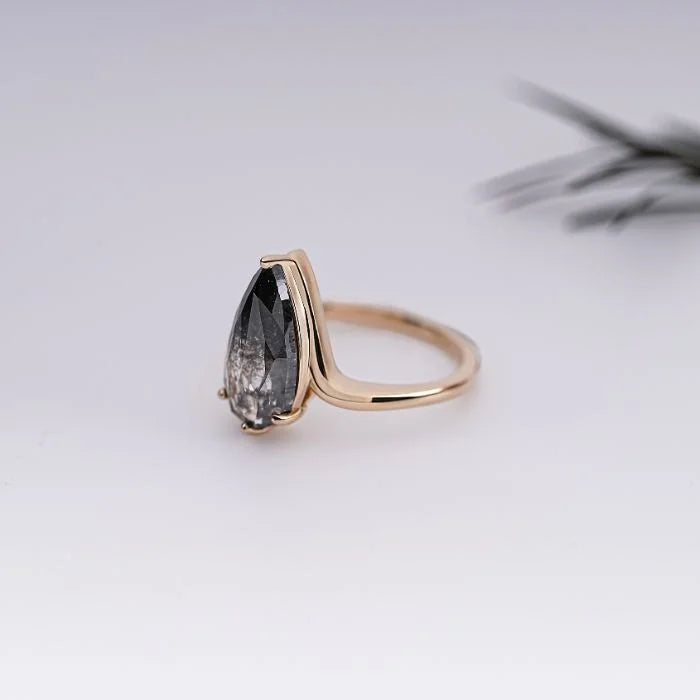 Pear Salt & Pepper Chevron Upside Down Ring