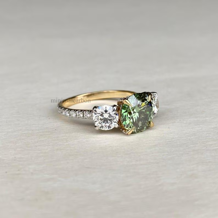 Lab Grown Diamond Green Round Three Stone Engagement Ring – Minimal Carbon