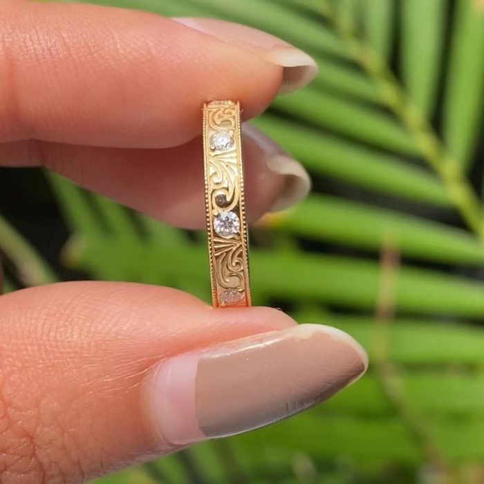 Round Lab Grown Diamond Vintage Filigree Wedding Band - Minimal Carbon