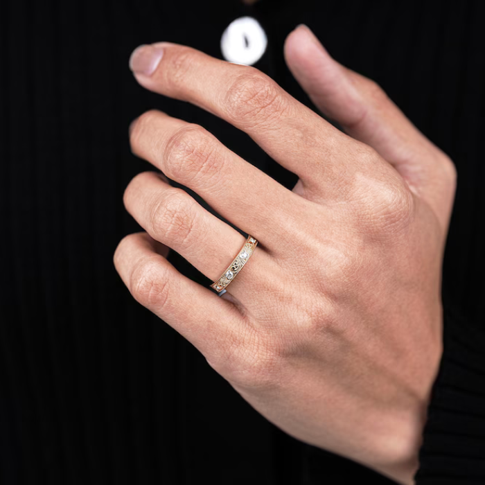 Round Lab Grown Diamond Vintage Filigree Wedding Band - Minimal Carbon