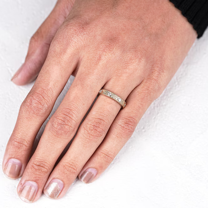 Round Lab Grown Diamond Vintage Filigree Wedding Band - Minimal Carbon