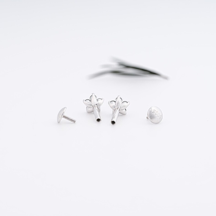Round Salt And Pepper Diamond Flower Earrings - Minimal Carbon