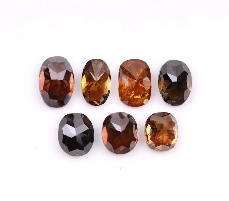 Salt And Pepper Diamonds - Minimal Carbon