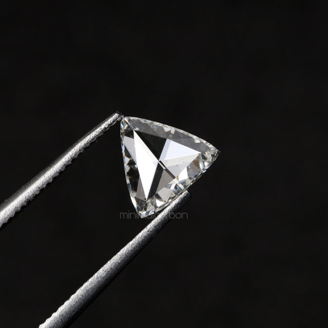 0.53 CT, 6.0 MM  | Natural Clear Diamond | Trillion Cut Diamond - Minimal Carbon