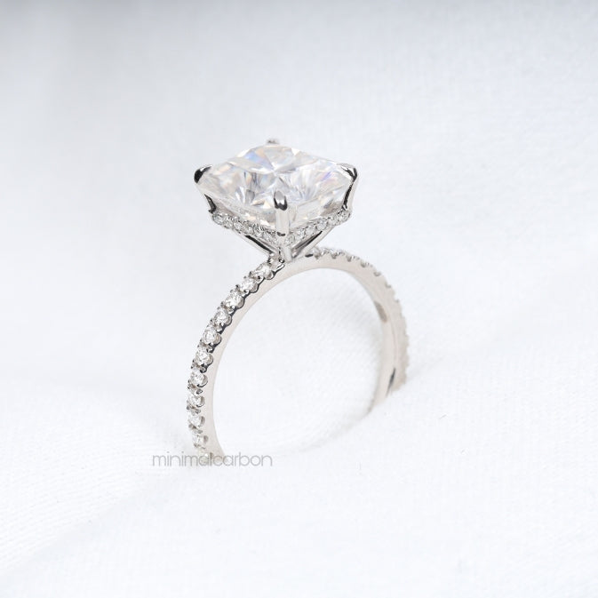 Radiant Cut Diamond Engagement Ring