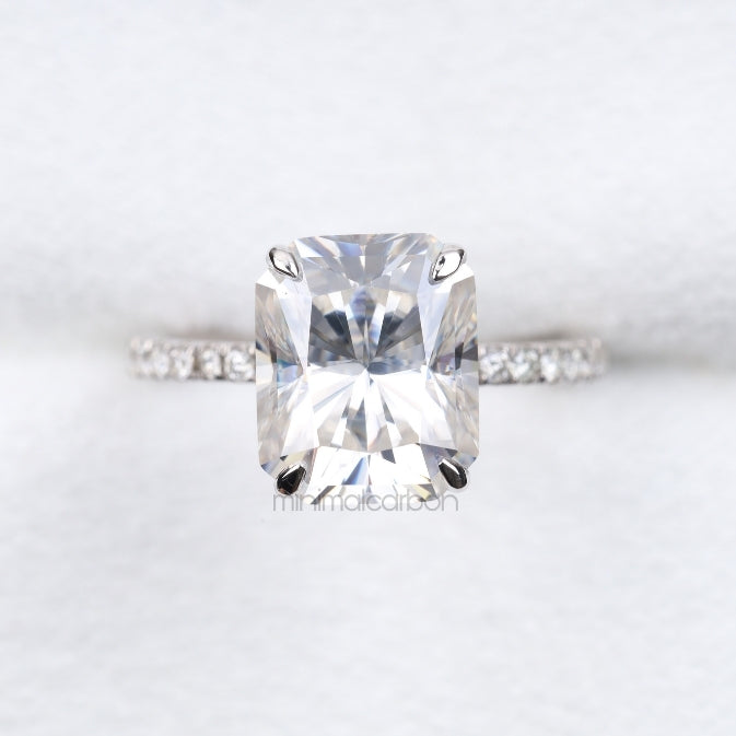 Radiant Cut Diamond Engagement Ring