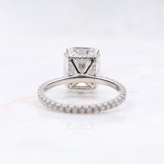 Radiant Cut Diamond Engagement Ring