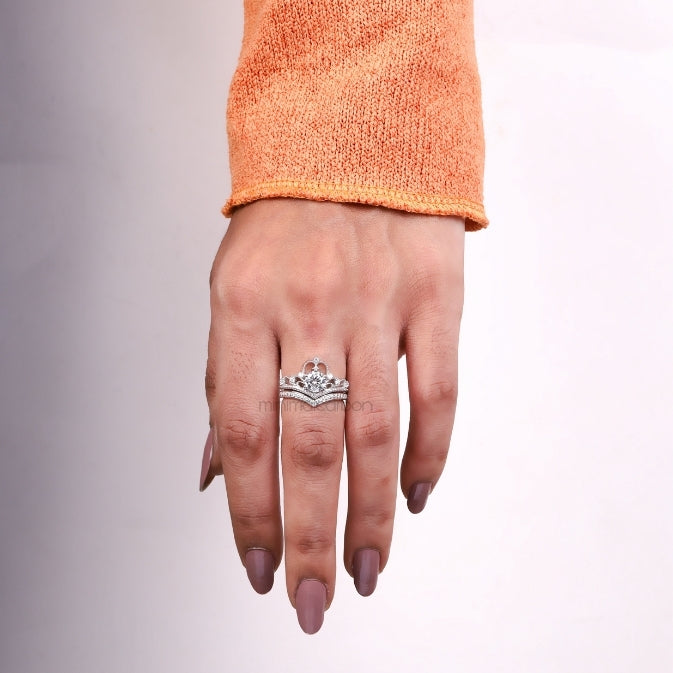 Queen Crown Ring Set - Minimal Carbon