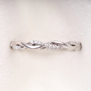 Twisted Ring Band - Minimal Carbon