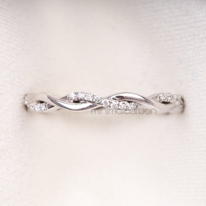 Twisted Ring Band - Minimal Carbon