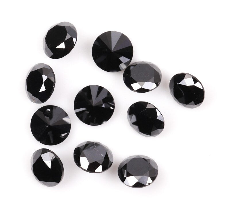 4.6 MM to 5.0 MM Enhanced Black Round Brilliant Cut Diamonds - Minimal Carbon
