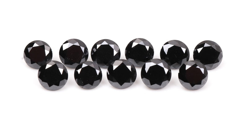 4.6 MM to 5.0 MM Enhanced Black Round Brilliant Cut Diamonds - Minimal Carbon