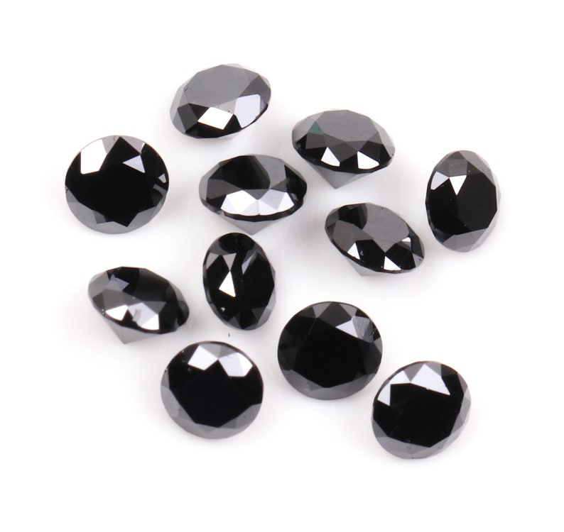 1 CT, 1.3 TO 2.0 MM Natural Black Diamond Round Brilliant Cut Diamond