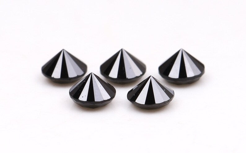 3.6 MM to 4.0 MM Enhanced Black Round Brilliant Cut Diamonds - Minimal Carbon