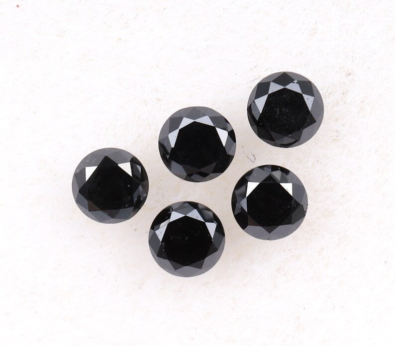 3.6 MM to 4.0 MM Enhanced Black Round Brilliant Cut Diamonds - Minimal Carbon