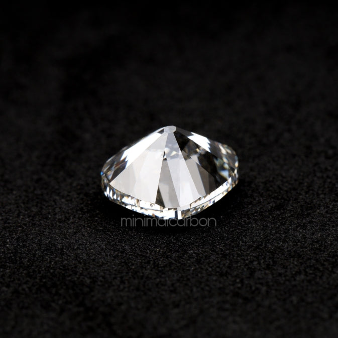 4.08 CT, 9.8 X 8.8 MM | Lab Grown Diamond | Cushion Cut Diamond - Minimal Carbon