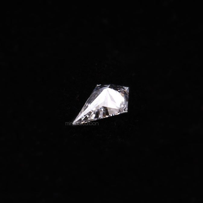 0.80 CT, 9.4 X 6.0 MM | Lab Grown Diamond | Kite Cut Diamond - Minimal Carbon