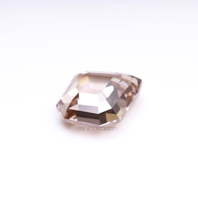 3.01 CT, 10.0 X 8.7 MM | Lab Grown Diamond | Shield Cut Diamond - Minimal Carbon