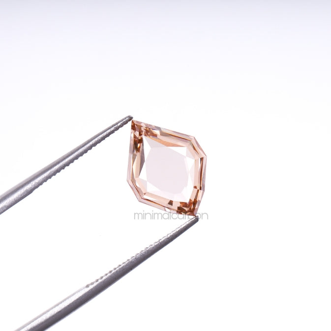 2.51 CT, 10.5 X 7.5 MM | Lab Grown Diamond | Shield Cut Diamond - Minimal Carbon