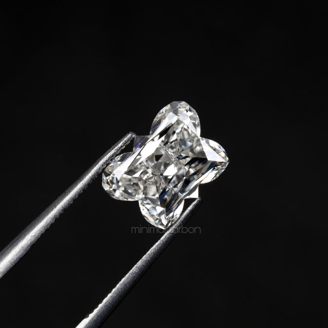2.01 CT, 8.7 X 6.4 MM | Lab Grown Diamond | Butterfly Diamond - Minimal Carbon