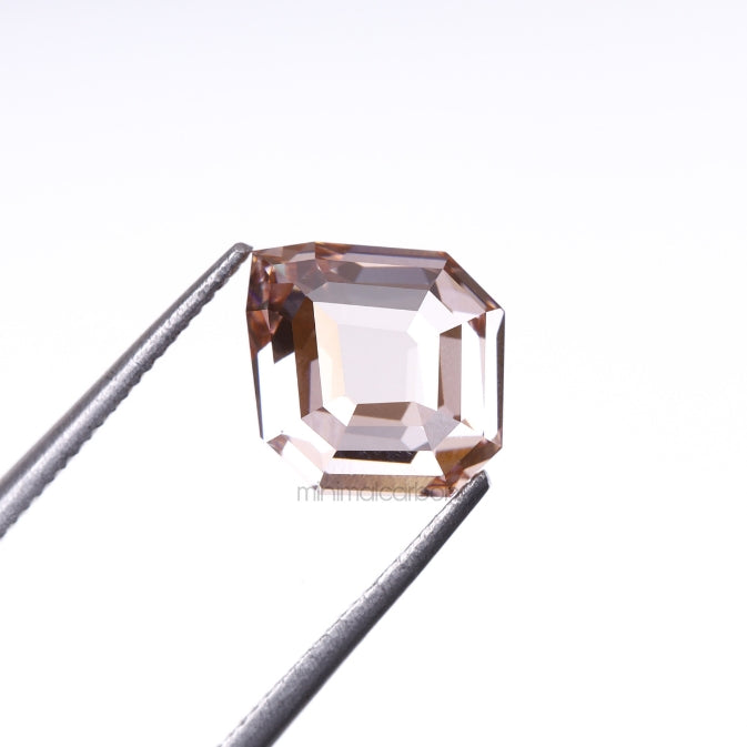 2.25 CT, 8.6 X 7.3 MM | Lab Grown Diamond | Shield Cut Diamond - Minimal Carbon
