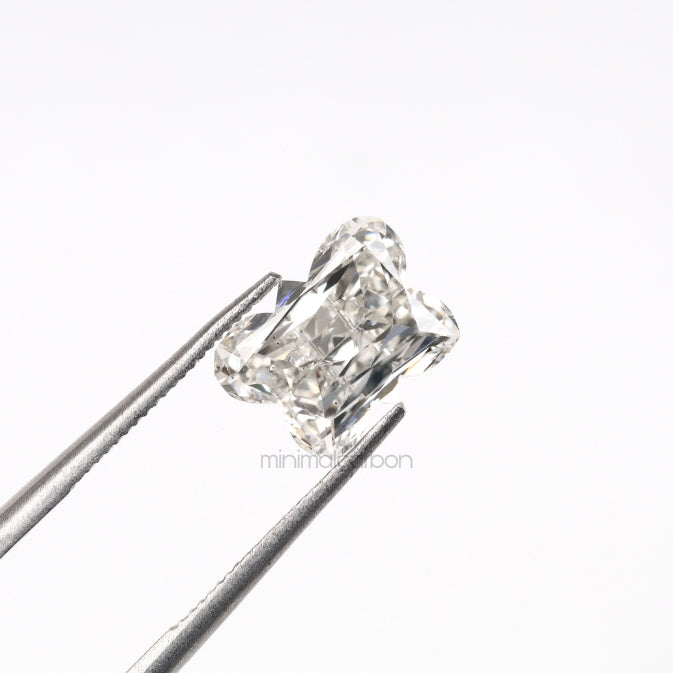 2.01 CT, 8.7 X 6.4 MM | Lab Grown Diamond | Butterfly Diamond - Minimal Carbon