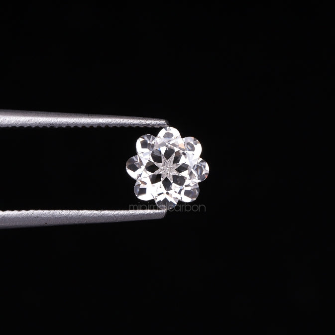 0.55 CT, 5.4 MM | Lab Grown Diamond | Unique Cut Diamond - Minimal Carbon