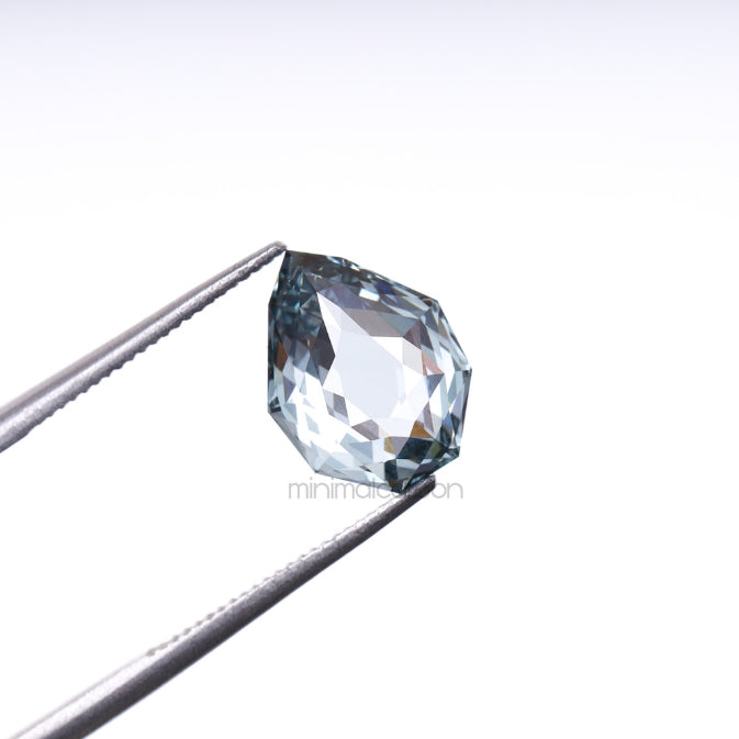 2.12 CT, 9.5 X 7.2 MM | Lab Grown Diamond | Shield Cut Diamond - Minimal Carbon