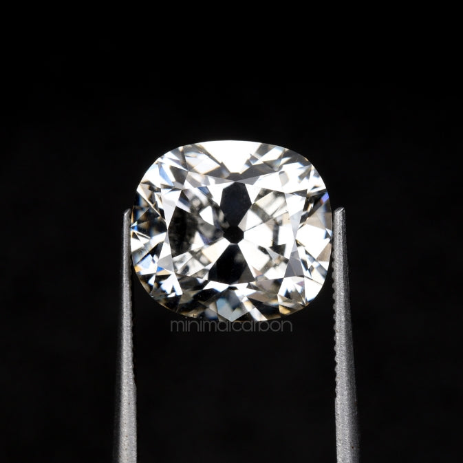 4.08 CT, 9.8 X 8.8 MM | Lab Grown Diamond | Cushion Cut Diamond - Minimal Carbon