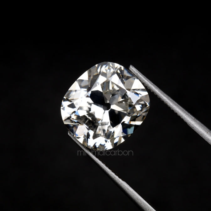 4.08 CT, 9.8 X 8.8 MM | Lab Grown Diamond | Cushion Cut Diamond - Minimal Carbon