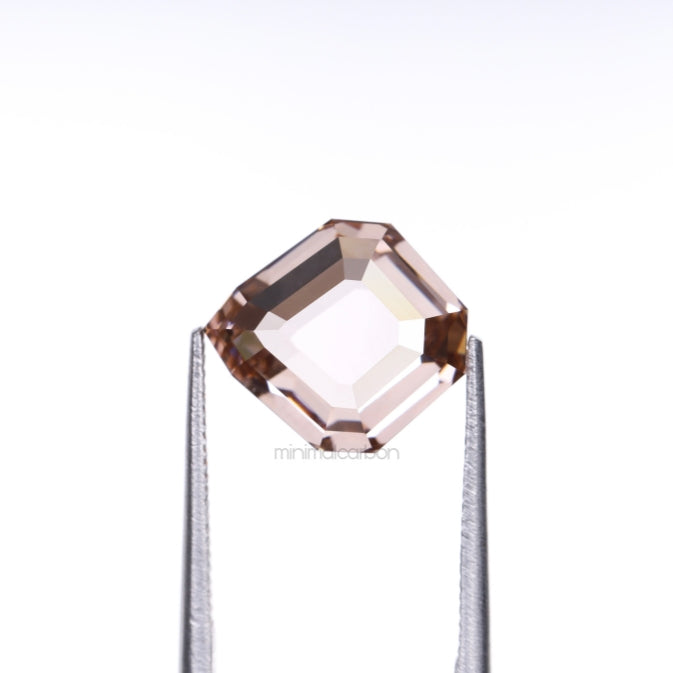3.01 CT, 10.0 X 8.7 MM | Lab Grown Diamond | Shield Cut Diamond - Minimal Carbon