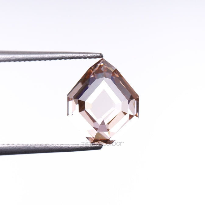 2.25 CT, 8.6 X 7.3 MM | Lab Grown Diamond | Shield Cut Diamond - Minimal Carbon