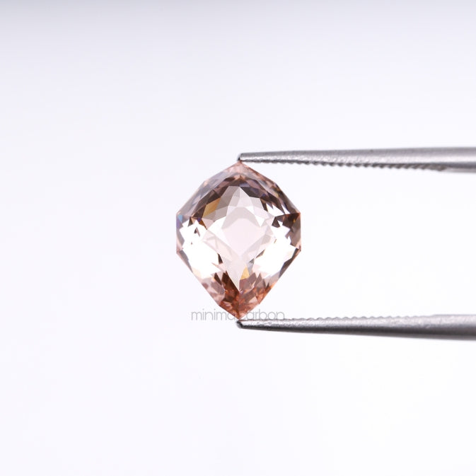 2.00 CT, 9.0 X 7.0 MM | Lab Grown Diamond | Shield Cut Diamond - Minimal Carbon