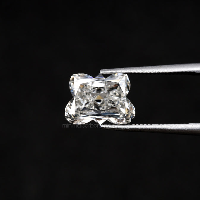 2.01 CT, 8.7 X 6.4 MM | Lab Grown Diamond | Butterfly Diamond - Minimal Carbon