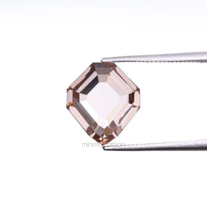 3.01 CT, 10.0 X 8.7 MM | Lab Grown Diamond | Shield Cut Diamond - Minimal Carbon