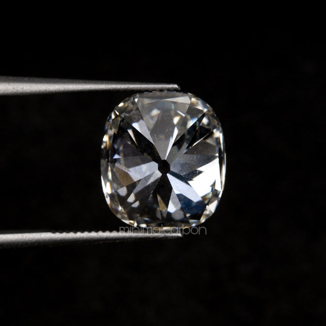 4.08 CT, 9.8 X 8.8 MM | Lab Grown Diamond | Cushion Cut Diamond - Minimal Carbon