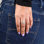 Load image into Gallery viewer, Pear Diamond Crown Ring Bridal Ring Set
