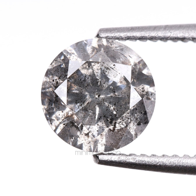 0.62 CT, 5.3 MM | Salt And Pepper Round Brilliant Cut Diamond - Minimal Carbon