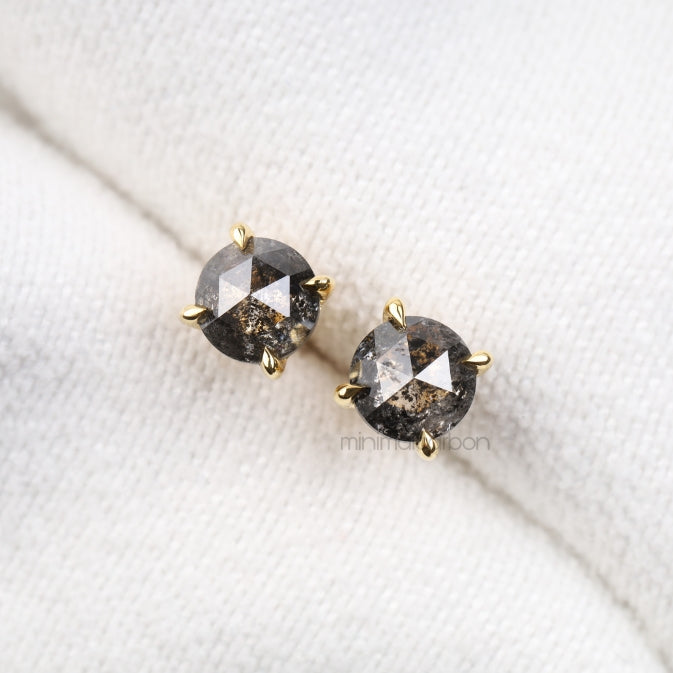 Claw Prong Stud Earrings