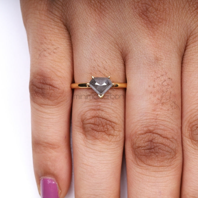 Greyish Pentagon Salt And Pepper Diamond Ring - Minimal Carbon