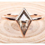 Load image into Gallery viewer, Kite Salt And Pepper Diamond Ring
