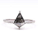 Load image into Gallery viewer, Kite Salt And Pepper Diamond Ring
